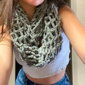 Knitted scarf